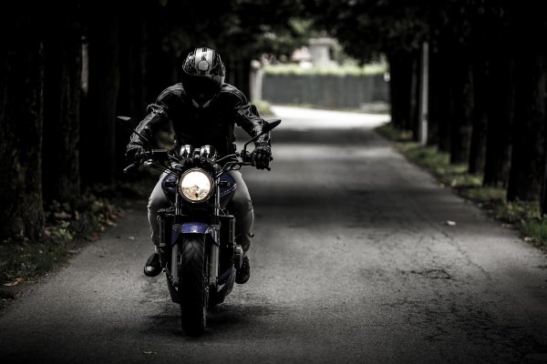 découvrez l'assurance moto gmf : une protection adaptée à vos besoins, des garanties complètes et des tarifs compétitifs pour assurer votre tranquillité sur la route.