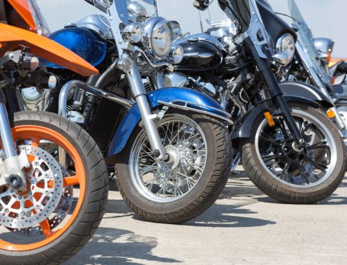 découvrez notre solution d'assurance moto tous risques, qui vous offre une protection complète pour votre véhicule. profitez d'une couverture personnalisée, d'une assistance 24/7 et d'un tarif compétitif pour circuler en toute sérénité. protégez votre passion avec une assurance fiable et adaptée à vos besoins.