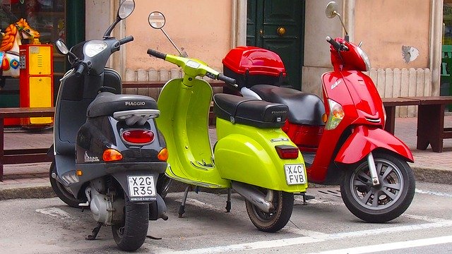 découvrez l'assurance moto 50cc de la macif, une solution adaptée pour protéger votre deux-roues. bénéficiez d'une couverture complète, d'une assistance 24/7 et d'options personnalisables pour rouler sereinement. obtenez un devis gratuit dès aujourd'hui!