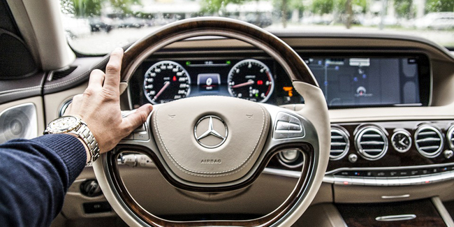 découvrez comment choisir l'assurance auto qui convient le mieux à vos besoins, avec des conseils pratiques pour comparer les offres, comprendre les garanties et économiser sur votre prime d'assurance.