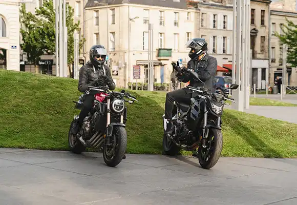 découvrez la solution d'assurance scooter de la macif, conçue pour offrir sécurité et sérénité à tous les conducteurs. profitez d'une couverture complète adaptée à vos besoins, d'un service client réactif et d'avantages exclusifs. roulez en toute confiance avec la macif !