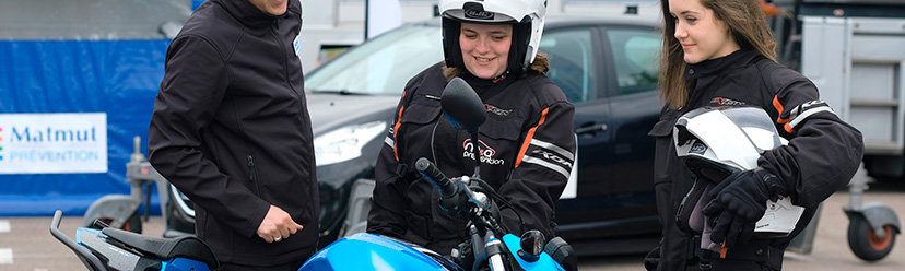 découvrez les offres de matmut pour l'assurance scooter, adaptées à vos besoins de protection et de sécurité. profitez de garanties complètes et des services personnalisés pour rouler en toute tranquillité.