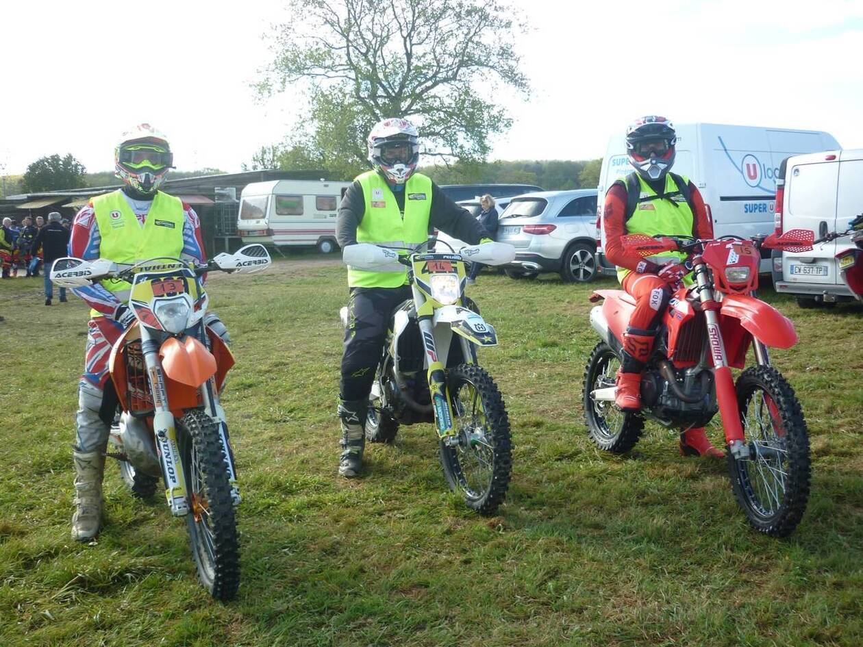 découvrez les meilleures motos vertes d'enduro conçues pour les passionnés d'aventure en pleine nature. performance, durabilité et respect de l'environnement se rencontrent dans nos modèles innovants adaptés à tous les terrains.