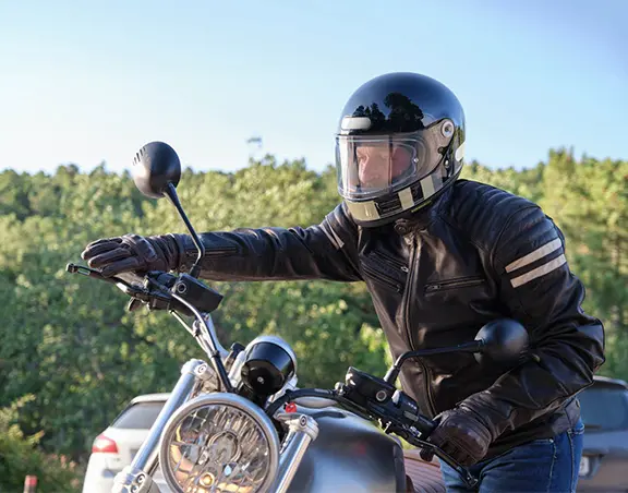 découvrez les avantages de l'assurance moto proposée par la banque populaire : protections personnalisables, assistance 24/7, et tarifs compétitifs pour assurer votre deux-roues en toute sérénité.