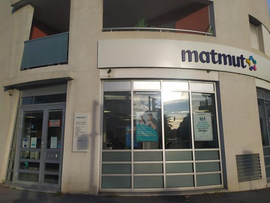 découvrez les avis sur matmut, une compagnie d'assurance reconnue en france. lisez les expériences des clients, comparez les services et trouvez des informations utiles pour mieux choisir votre couverture santé, automobile et habitation.