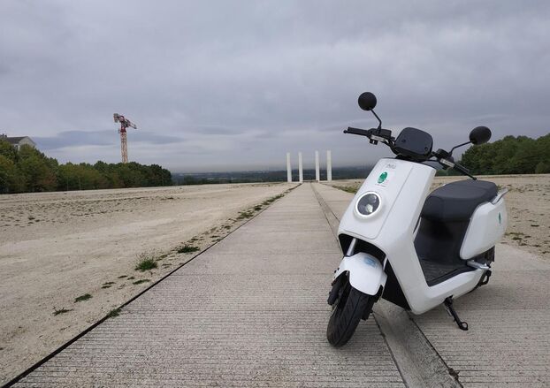 découvrez les dernières tendances dans le monde du mma et du scooter. plongez dans l'univers où la culture urbaine rencontre le sport de combat, et explorez comment ces deux passions fusionnent pour créer un style de vie dynamique et inspirant.