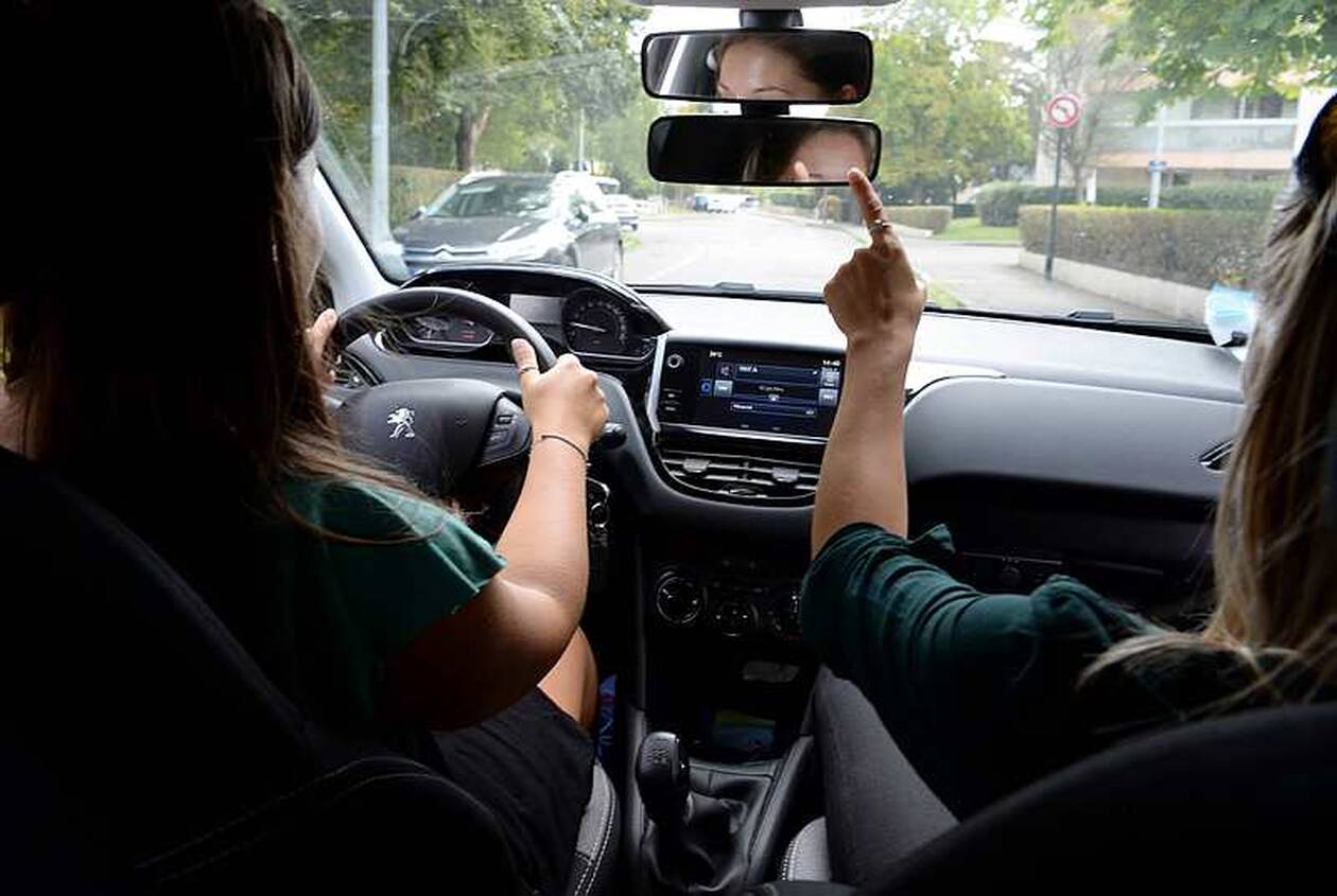 découvrez comment faire le meilleur choix d'assurance voiture adaptée à vos besoins. comparez les offres, comprenez les garanties et bénéficiez de conseils pour une assurance au meilleur prix.